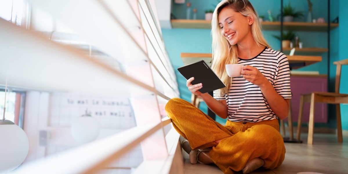 PocketBook Viva – full color gamut and all audio features possible for e-reader