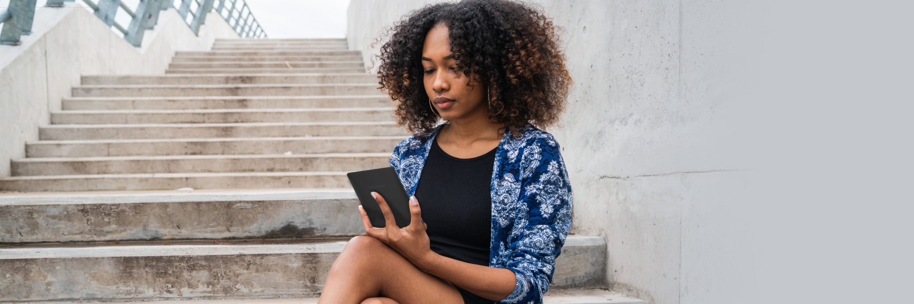 PocketBook Basic Lux 4: affordable and ultra-light e-reading companion