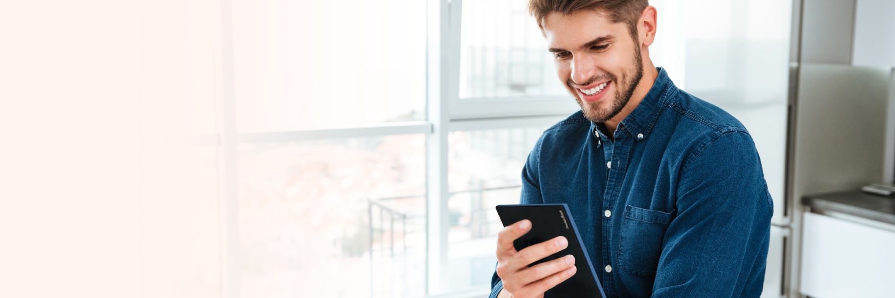 PocketBook Verse Pro: latest e-reading technologies in a compact body