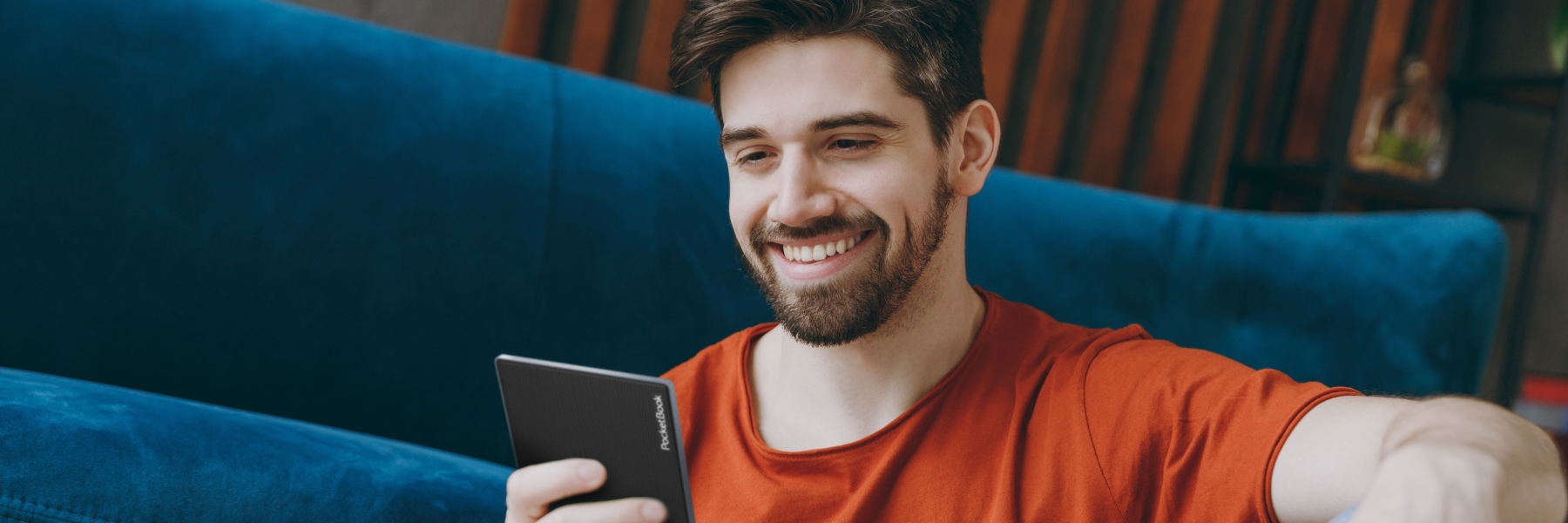 PocketBook Verse Pro Color: super-compact e-reader with color screen E Ink Kaleido™ 3 